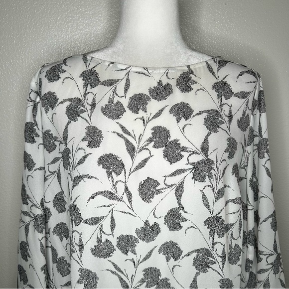 41 Hawthorn Stitch Fix Womens White Floral Top Blouse Stretch Back Plus Size 2X - Picture 2 of 10
